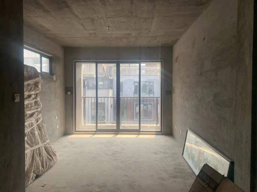 （上疊別墅）萬(wàn)科城法拍房10棟303房