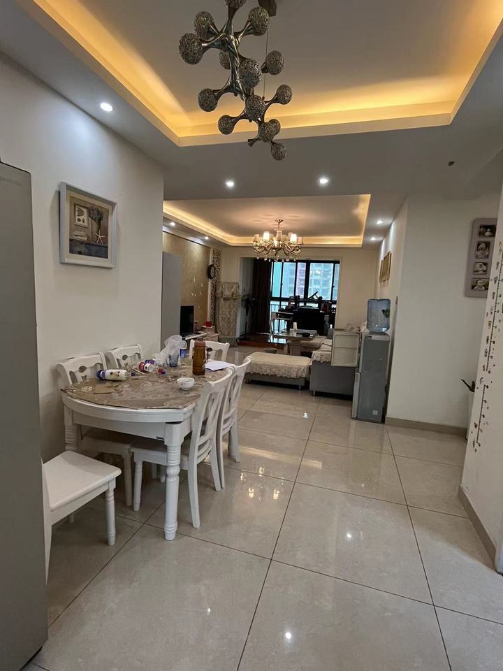 富基世紀(jì)公園法拍房三期44、45#棟1406室