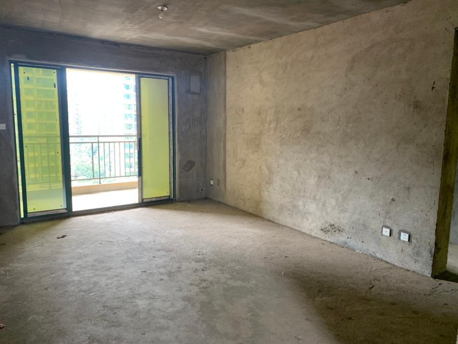 富基世紀(jì)公園法拍房三期44、45#棟2004號(hào)