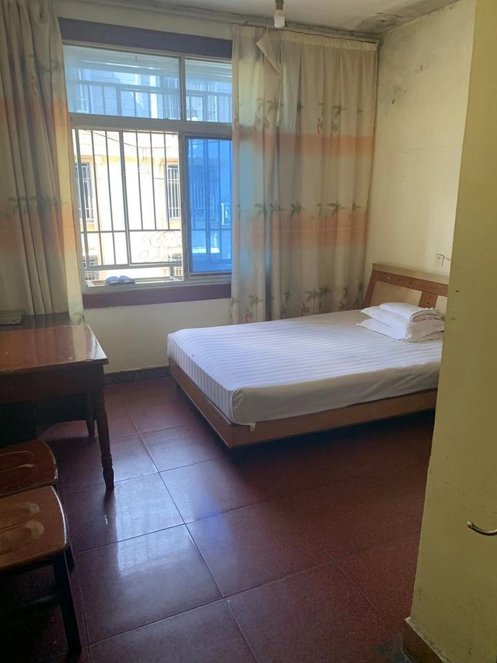 星沙鎮(zhèn)三產(chǎn)業(yè)街法拍房6片6組合3、4號101、201、301房