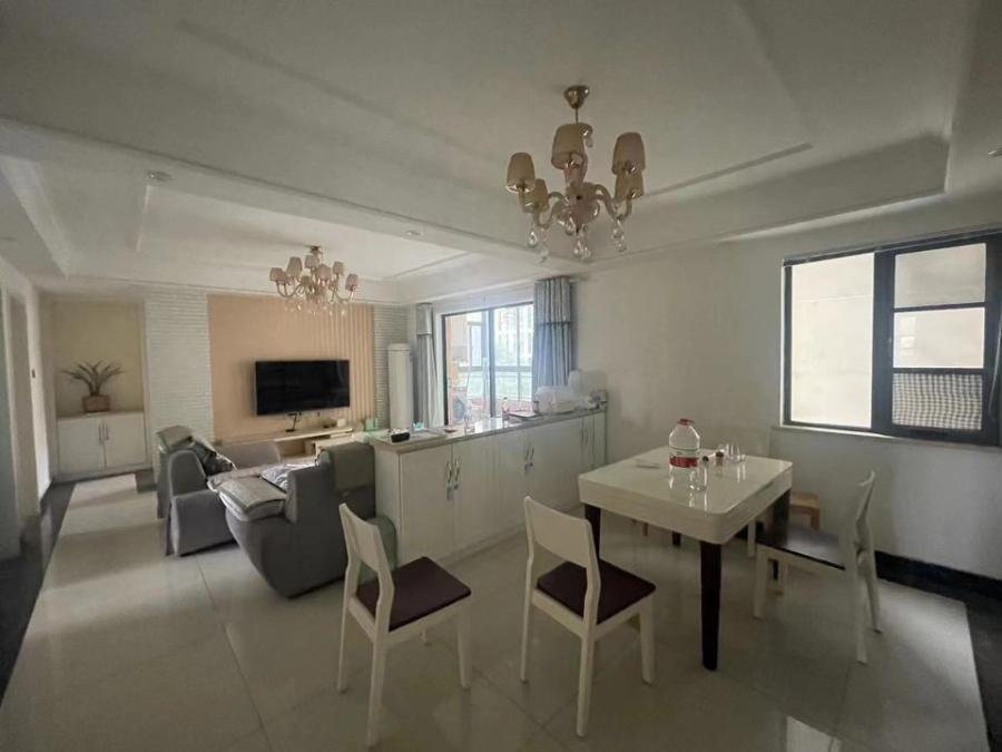 弘德好萊城（宜居雅苑）法拍房5、7、8、9、10棟520房