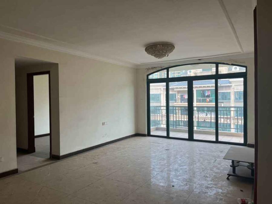 恒大名都法拍房5、6、7棟1801室