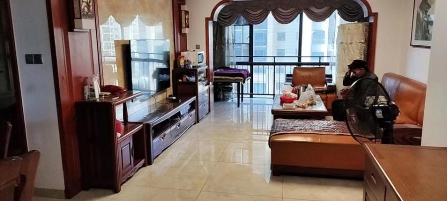 天下一家華府法拍房2棟706號(hào)房產(chǎn)及室內(nèi)所有家具、家電