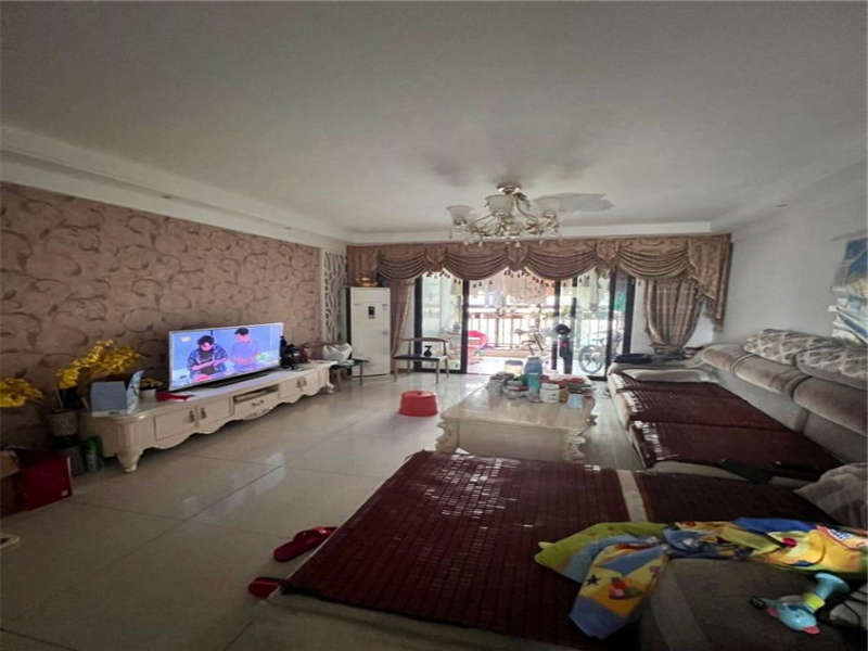 中海國際社區(qū)二期（中海江御名園）法拍房二期二區(qū)3、4棟808房