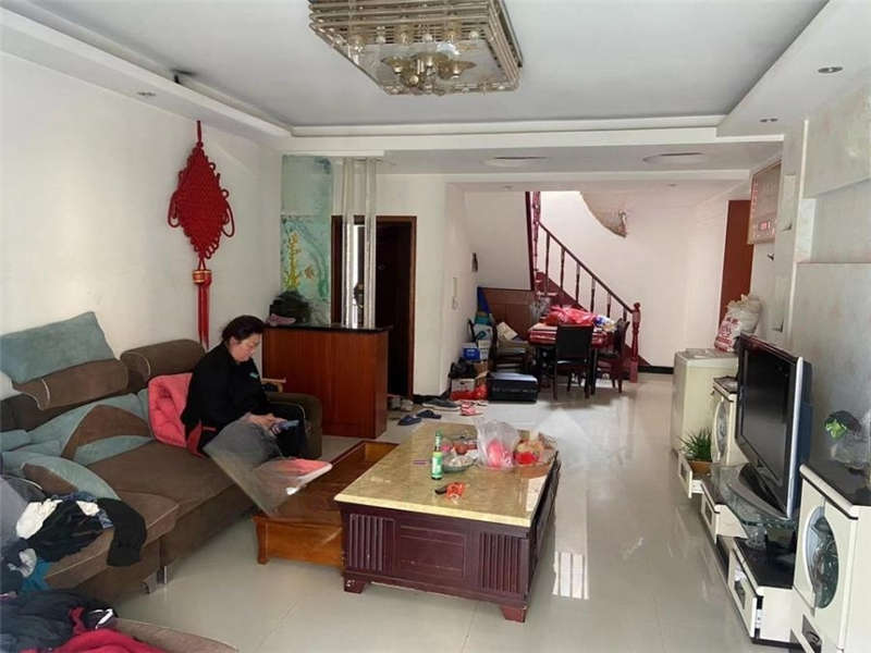 蓮湖大市場(chǎng)（蓮湖汽配城）法拍房6、7棟601房