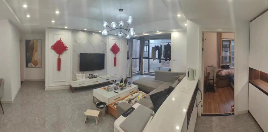 新城國際花都法拍房六期F8棟804及房屋內(nèi)現(xiàn)有的家具、家電