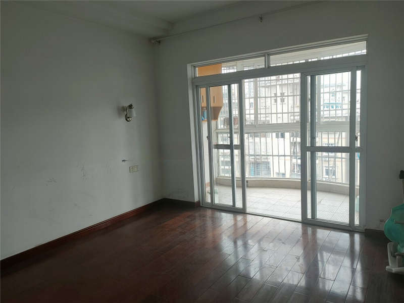 楚天家園法拍房1棟（實(shí)勘藍(lán)天閣D座）1208、1308號(hào)