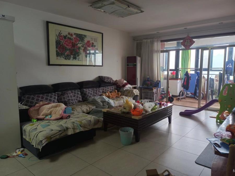 同發(fā)南國(guó)新城法拍房A、B、C、D棟505室