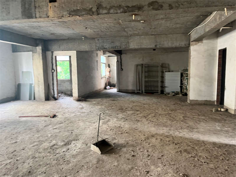 灰埠小區(qū)（灰埠安置區(qū)）法拍房535號(hào)401房