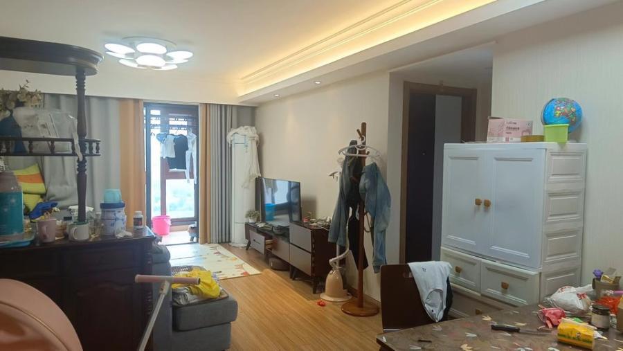 萬科魅力之城（城際新苑）法拍房26棟2002房（雙學區(qū)）