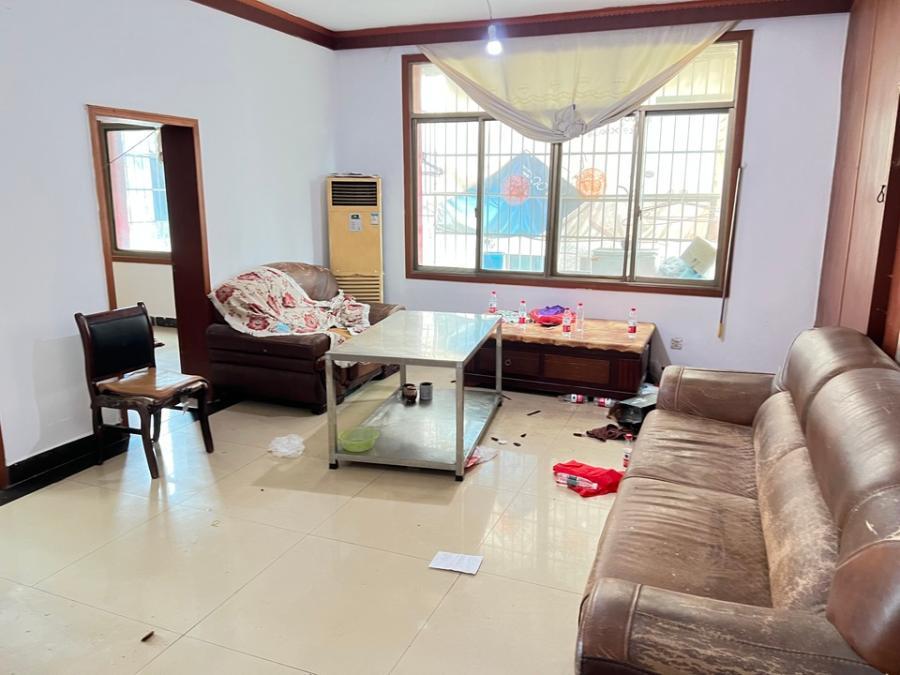 望城坡銀杏路法拍房401號(hào)