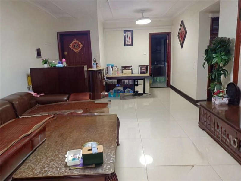 恒大城法拍房36、37棟704號(hào)