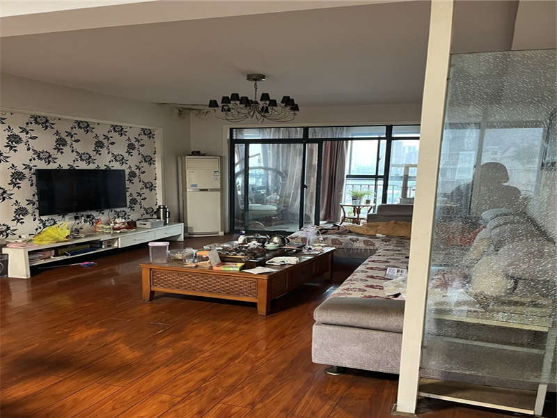 東業(yè)早安星城法拍房3棟1單元703、704室