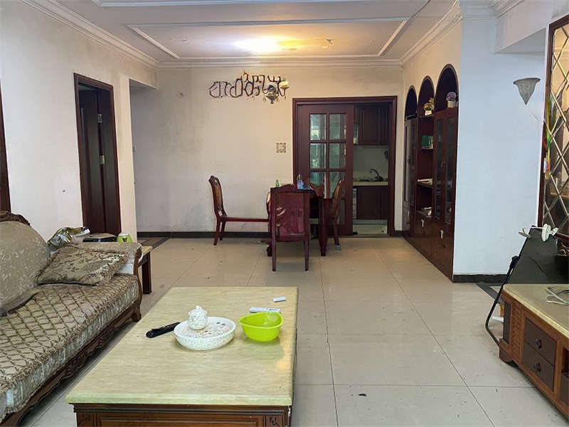 恒大名都法拍房20、21、22棟505室