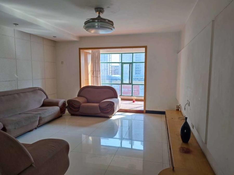 美林景園法拍房1棟803號(hào)及房屋內(nèi)現(xiàn)有的家具、家電