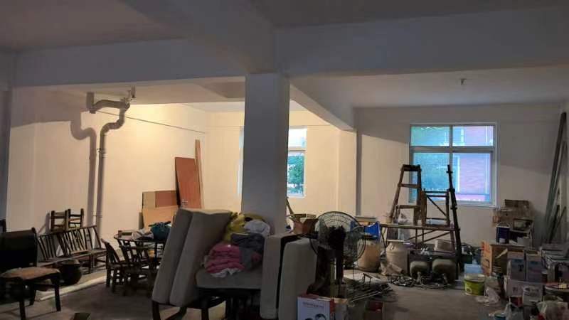 湖南金鷹機(jī)電大市場(chǎng)法拍房四區(qū)四棟205室、305室、405室