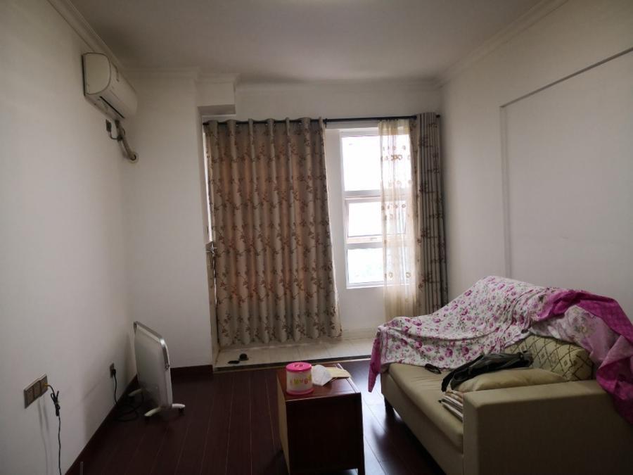 小時(shí)代公寓法拍房1702號