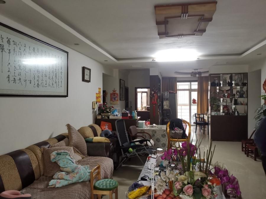 八方小區(qū)法拍房38棟1單元202房（雙學區(qū)）