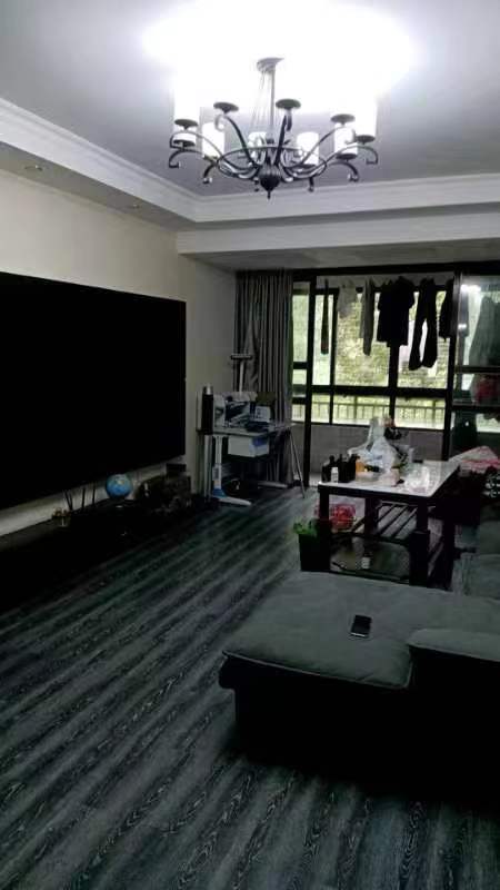 三一街區(qū)法拍房二期10、11棟405號(hào)