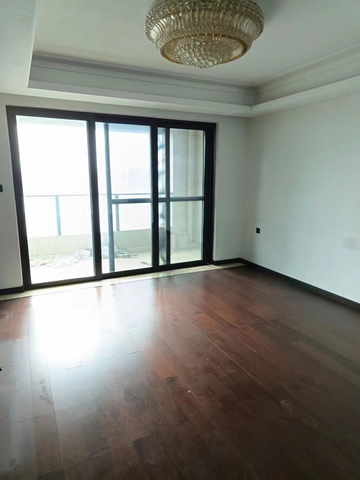 萬科紫臺(tái)法拍房2棟2203號(hào)