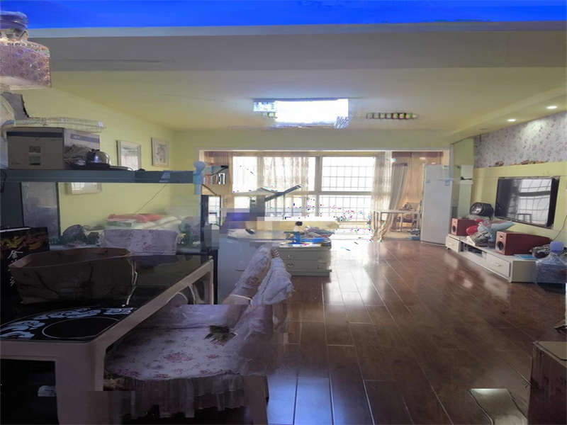 弘欣公寓法拍房12、13棟1701號