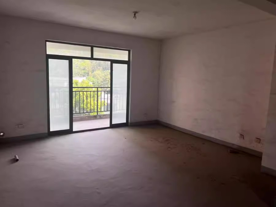 陽(yáng)光晶城法拍房2棟501號(hào)房