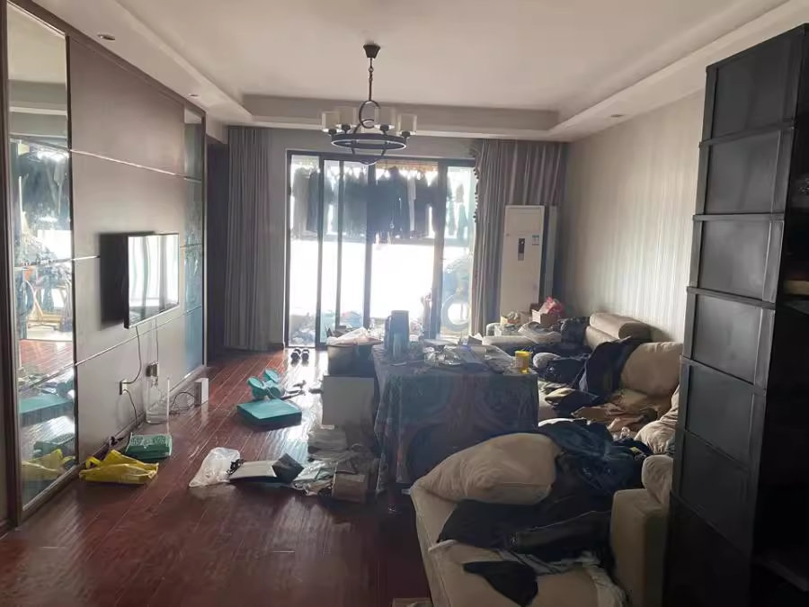 （便宜地鐵三房）萬科城法拍房1、2棟1606號房