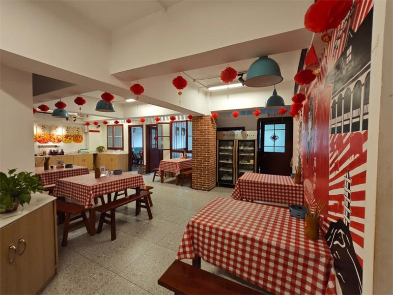 （月租金7800元）水映青山園法拍房半地下商鋪-211室